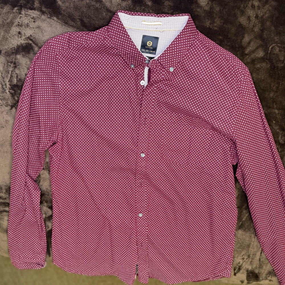 Ricky Singh Men's Burgundy Slim Fit Button Down Shirt